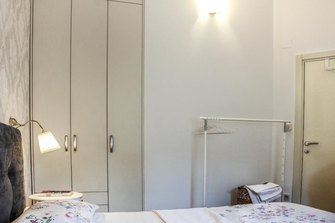 Capital Apartment Cattaro Esterno foto