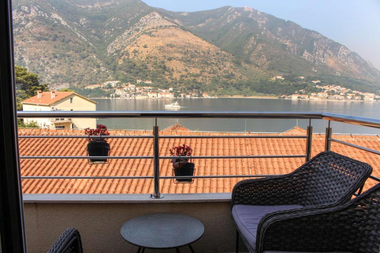 Capital Apartment Cattaro Esterno foto