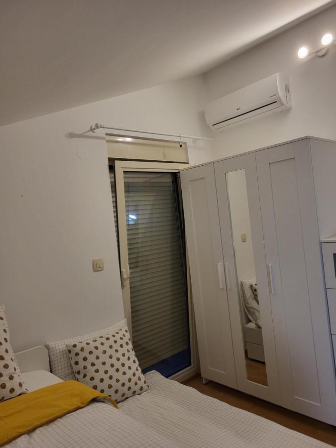 Capital Apartment Cattaro Esterno foto